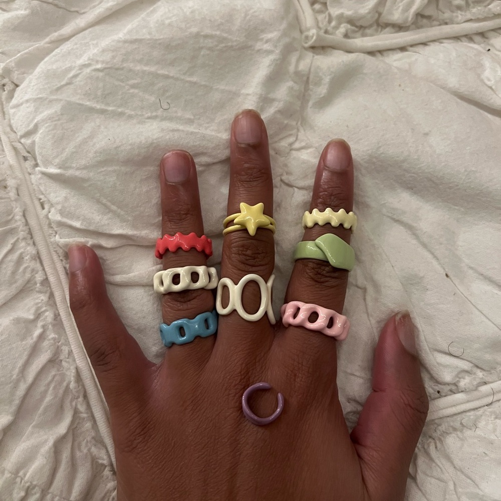 Mon Cher Moi enamel ring set